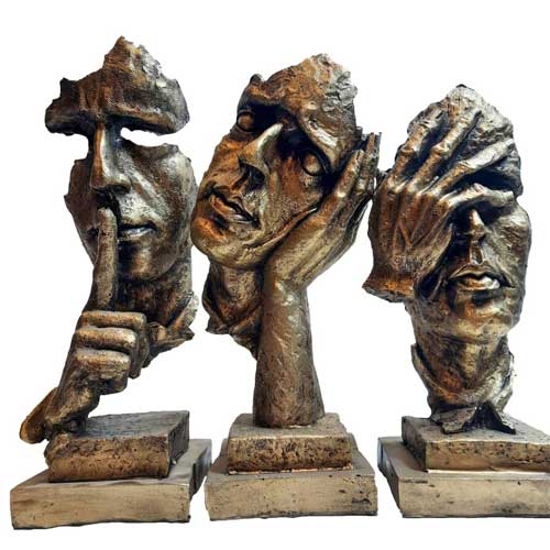 statue